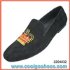 Unique stylish men velvet loafers wholesale from China